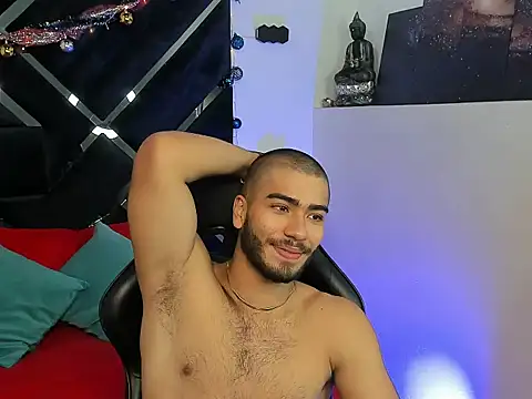 Franco banderas online show from December 16, 2025, 2:22 pm