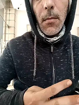 Snapshot of scsico20 chatting on November 30, 2025, 2:43 pm scsico20 online show from November 30, 2025, 2:43 pm