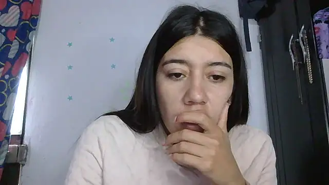 TaylorLove- online show from December 4, 2025, 11:41 am