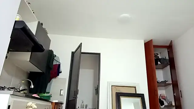 am cvo1824 online show from December 2, 2025, 9:32 pm