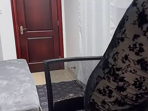 A-ZJunn online show from December 16, 2025, 11:48 am