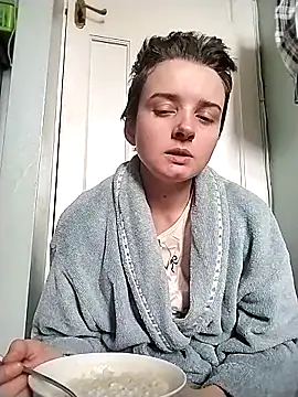 Amy01112 online show from February 27, 2026, 2:17 pm