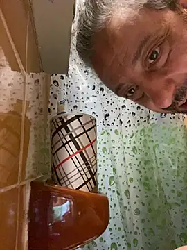 Petebulimia online show from March 26, 2026, 8:25 pm