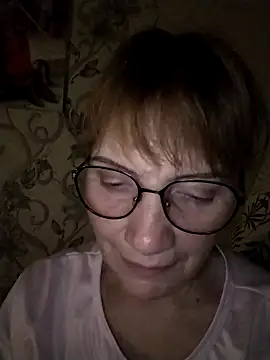 MichelleLove48 online show from April 8, 2026, 8:42 pm