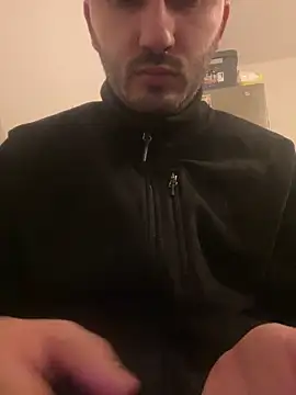 grosqueue3838 online show from December 16, 2025, 5:34 am