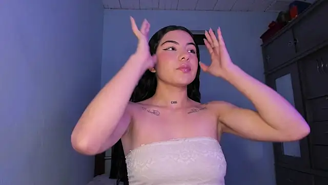 Snapshot of babycherry19 chatting on December 5, 2025, 12:41 am babycherry19 online show from December 5, 2025, 12:41 am