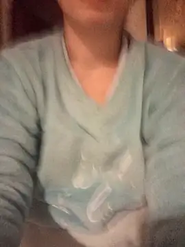 gatitachula93 online show from February 1, 2026, 7:23 pm