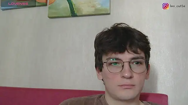 leo cutie online show from May 16, 2026, 6:21 am