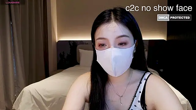 nayomi 34f online show from May 15, 2026, 8:54 am
