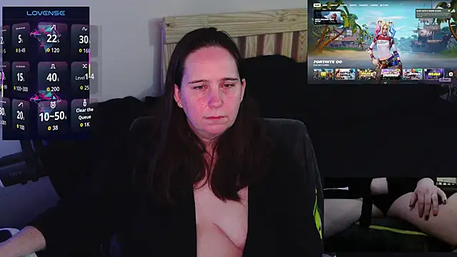 msgamergirl69 online show from April 4, 2026, 3:38 am