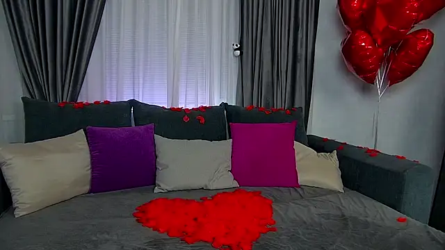 Snapshot of Kitty_Asstronaut chatting on February 13, 2026, 12:39 am Kitty Asstronaut online show from February 13, 2026, 12:39 am