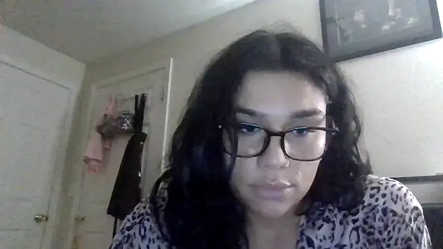 lunabellaX0 online show from December 3, 2025, 11:14 pm