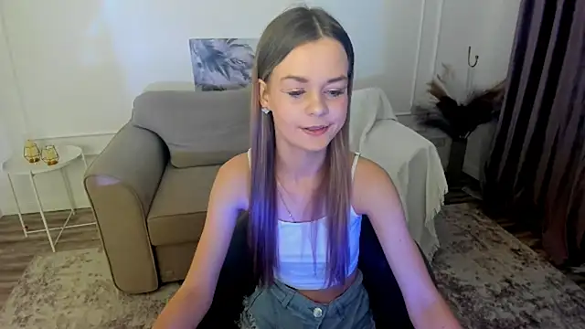 Snapshot of MidnighteAura chatting on January 13, 2026, 6:13 pm MidnighteAura online show from January 13, 2026, 6:13 pm