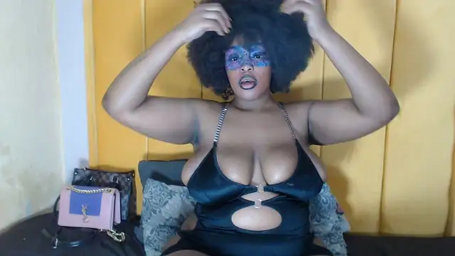 Snapshot of SexyHarleyBlack chatting on June 22, 2026, 3:53 pm SexyHarleyBlack online show from June 22, 2026, 3:53 pm