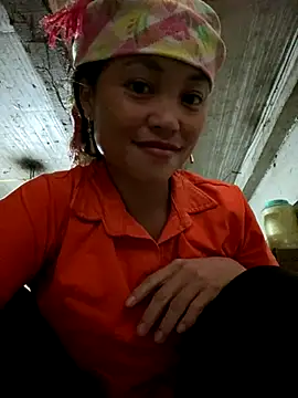 Snapshot of Lilik2 chatting on December 17, 2025, 8:09 am Lilik2 online show from December 17, 2025, 8:09 am