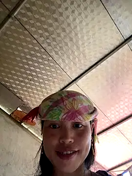 Snapshot of Lilik2 chatting on December 20, 2025, 9:27 am Lilik2 online show from December 20, 2025, 9:27 am