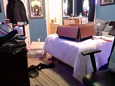 Snapshot of BamaBoi40AL chatting on December 21, 2025, 1:18 pm BamaBoi40AL online show from December 21, 2025, 1:18 pm