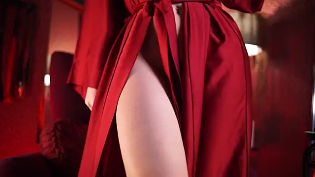 Roxa Lana online show from February 17, 2026, 9:10 pm