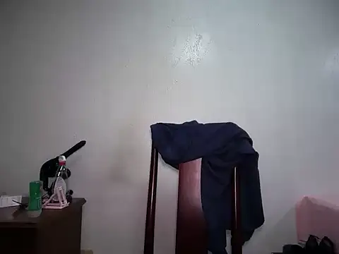 Snapshot of Tina_Slick chatting on July 10, 2026, 12:41 pm Tina Slick online show from July 10, 2026, 12:41 pm