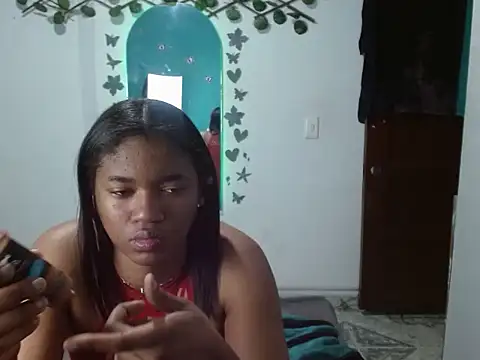 Andreaebony online show from January 15, 2026, 12:32 pm