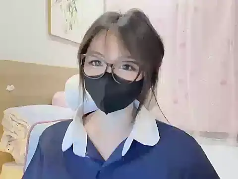 Yuyu-baobei online show from December 13, 2025, 7:53 pm