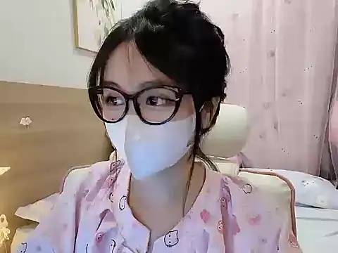 Yuyu-baobei online show from December 18, 2025, 9:21 pm