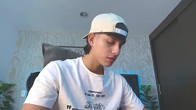 Snapshot of Lander_Cruz chatting on February 8, 2026, 7:17 pm Lander Cruz online show from February 8, 2026, 7:17 pm