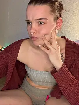 LoreenKinky online show from February 19, 2026, 7:10 pm