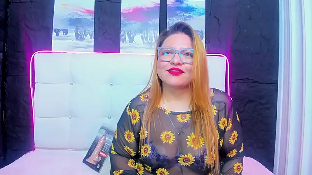 Snapshot of Sue_andersson chatting on February 2, 2026, 10:14 am Sue andersson online show from February 2, 2026, 10:14 am