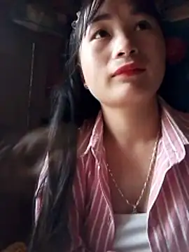 Snapshot of Maiphu34 chatting on May 23, 2026, 11:53 pm Maiphu34 online show from May 23, 2026, 11:53 pm