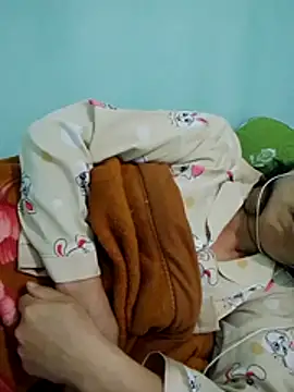 Lili-123k online show from December 15, 2025, 1:15 pm