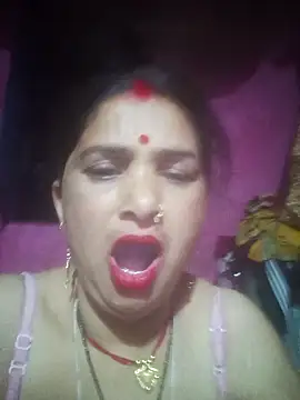 Your-shreya143 online show from April 20, 2026, 10:00 pm