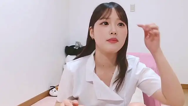 mashiro-desu online show from December 21, 2025, 4:30 am