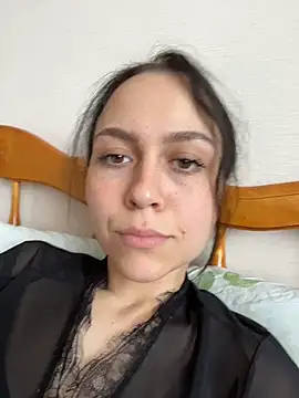 Snapshot of MonicaMercer chatting on May 21, 2026, 7:26 am MonicaMercer online show from May 21, 2026, 7:26 am