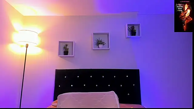 Snapshot of Victoria_Rose_ chatting on May 29, 2026, 8:07 pm Victoria Rose online show from May 29, 2026, 8:07 pm