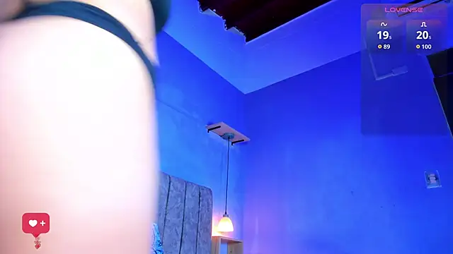 RousseVyxen online show from January 15, 2026, 7:17 pm