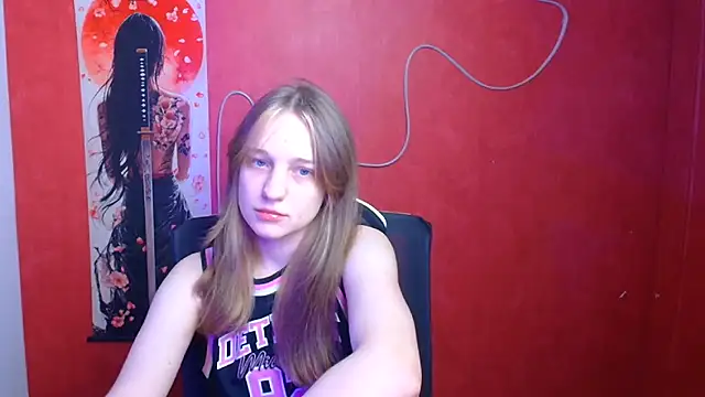 Katie Rosiee online show from December 15, 2025, 9:35 am