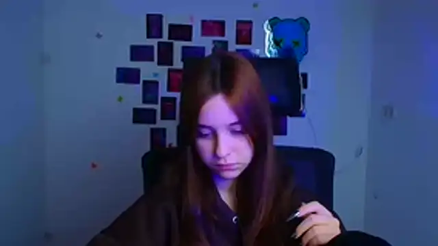 Lilu May online show from January 7, 2026, 12:51 pm