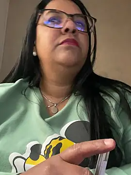 Snapshot of Carameloswing1 chatting on January 8, 2026, 1:13 pm Carameloswing1 online show from January 8, 2026, 1:13 pm