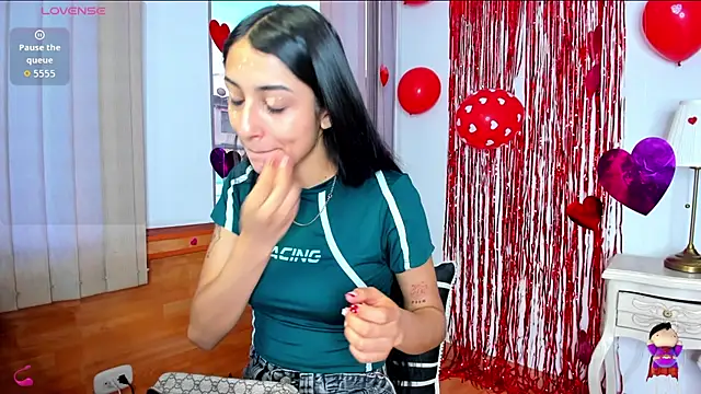 lya  brown online show from February 14, 2026, 11:51 am