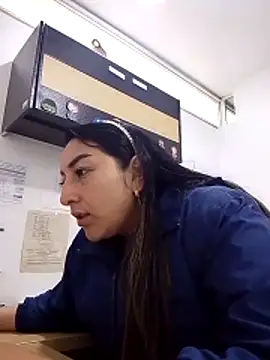 Snapshot of Valeria_montana_ chatting on January 15, 2026, 12:32 pm Valeria montana online show from January 15, 2026, 12:32 pm