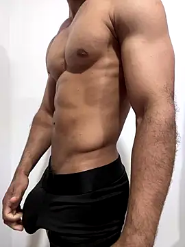 BrunoHot  online show from December 4, 2025, 9:12 pm