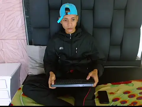 Axel Marcu online show from December 16, 2025, 4:50 am