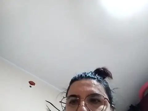 Snapshot of Dana92va chatting on February 23, 2026, 5:54 pm Dana92va online show from February 23, 2026, 5:54 pm