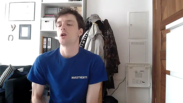 MindlyXXX online show from October 2, 2025, 8:32 am