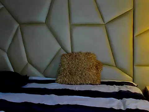 lucky smith1 online show from March 2, 2026, 4:47 pm