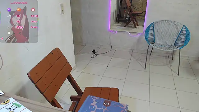 Snapshot of maxI_dick33 chatting on February 12, 2026, 10:38 pm maxI dick33 online show from February 12, 2026, 10:38 pm