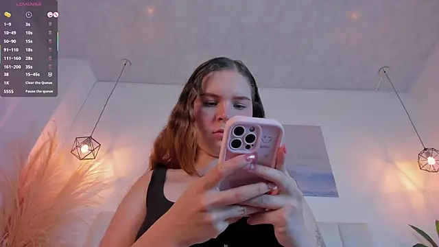 Melodyblacke online show from April 9, 2026, 11:48 am