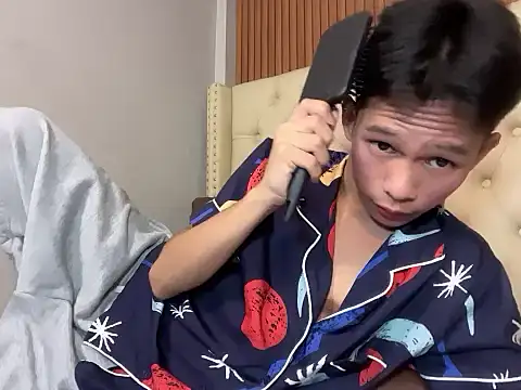 TheBoyAboveYou online show from April 23, 2026, 11:29 pm