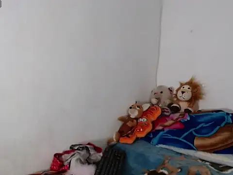 Natasha  Miller online show from February 19, 2026, 2:07 am